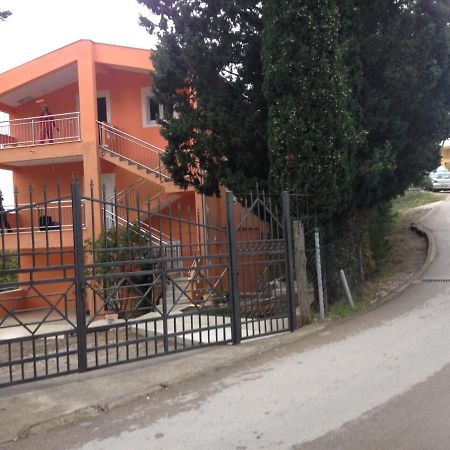 Apartamento Ruza Vetrova Bar Exterior foto
