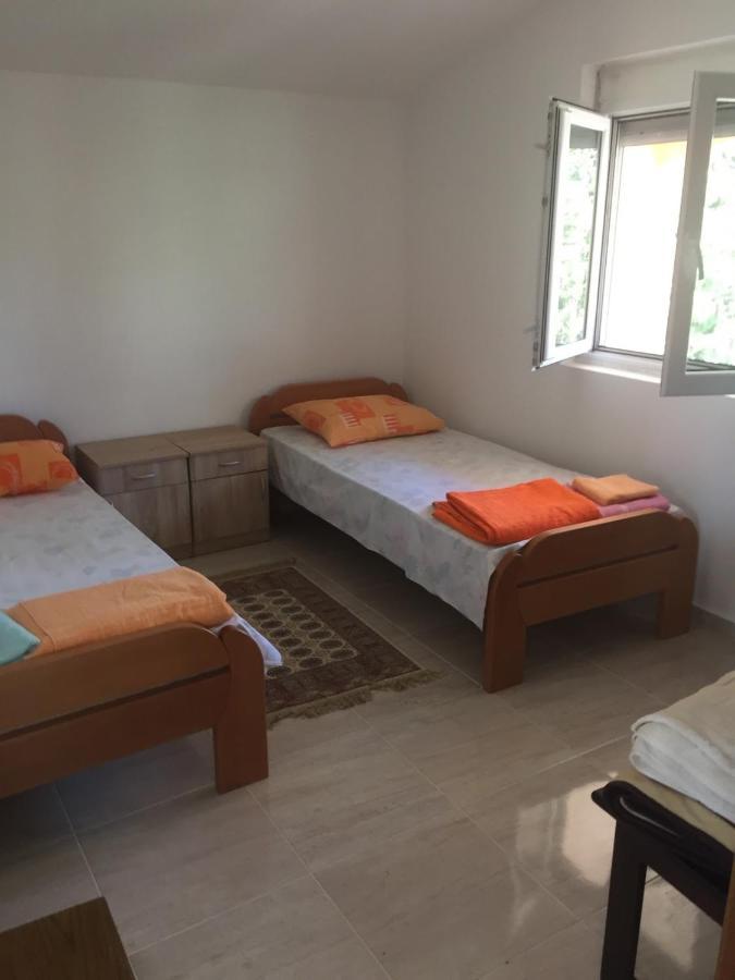 Apartamento Ruza Vetrova Bar Exterior foto