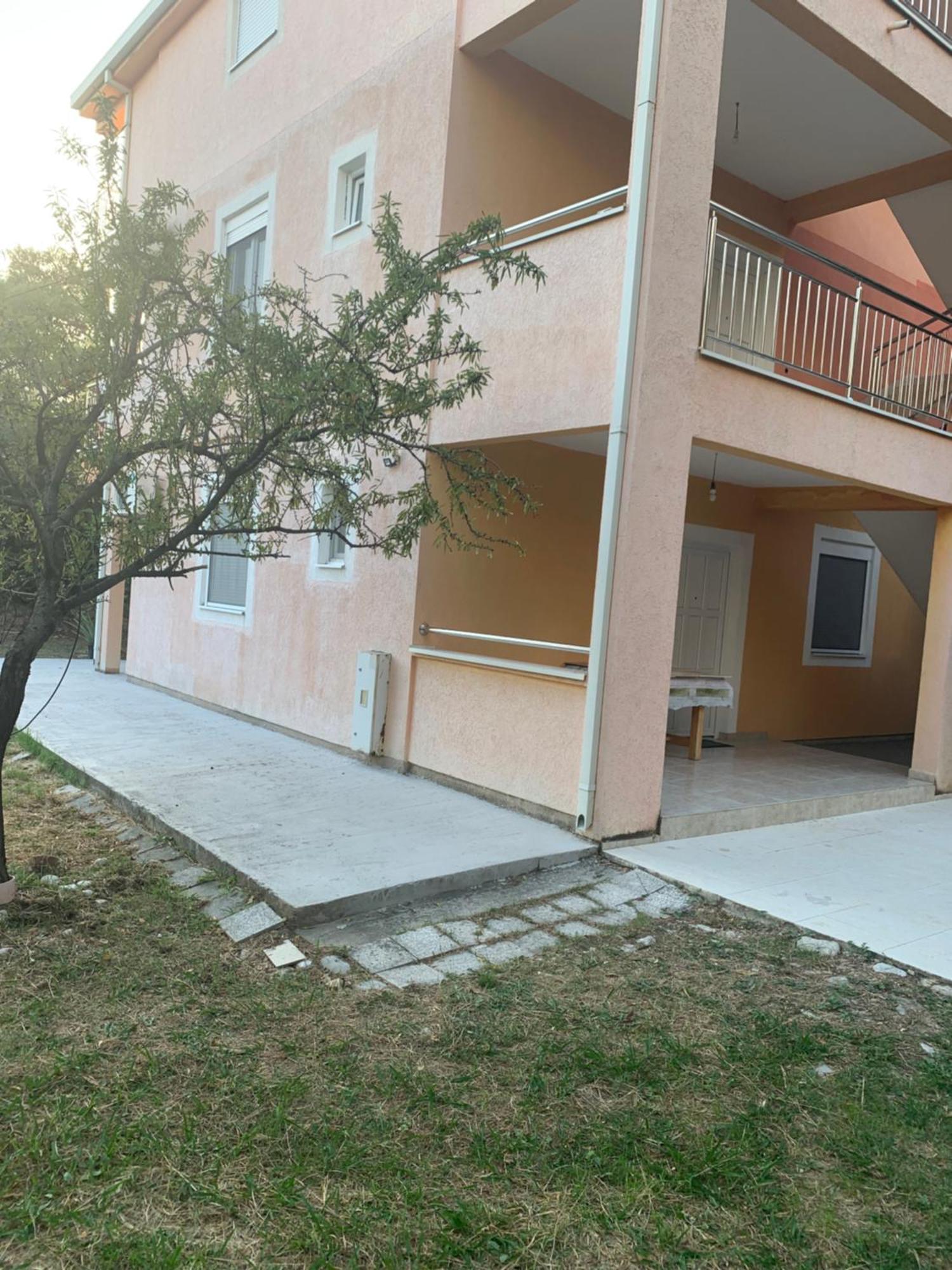 Apartamento Ruza Vetrova Bar Exterior foto